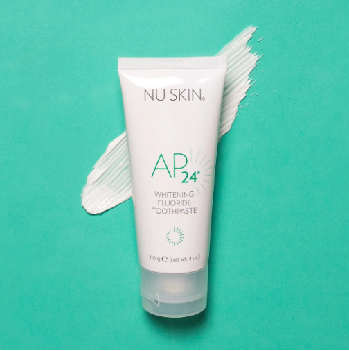 Nu Skin AP 24 Pasta de dientes blanqueadora con flúor vainilla y menta 