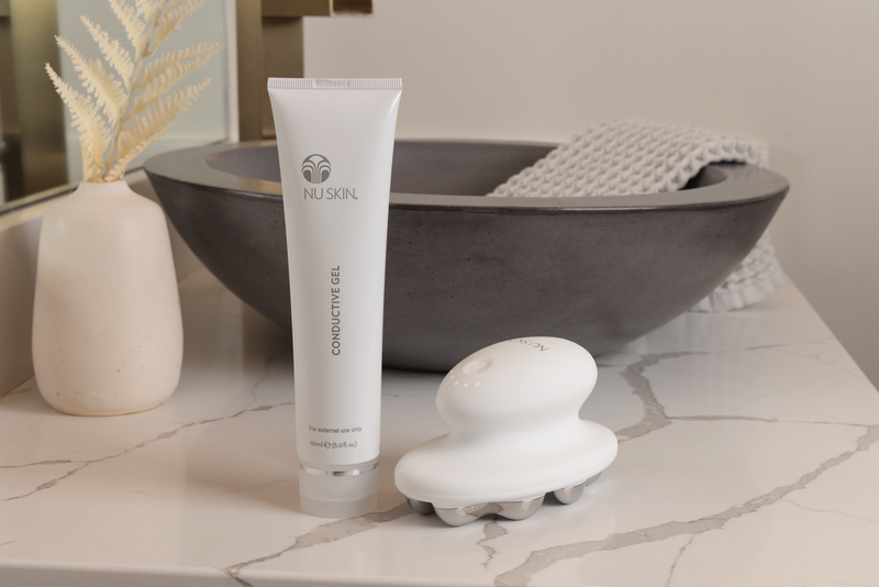 Nu Skin® RenuSpa iO™ USA Kit + Free Dermatic Effect Cream